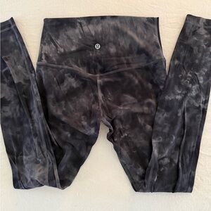 Lululemon Black and Gray Tie-Dye Leggings